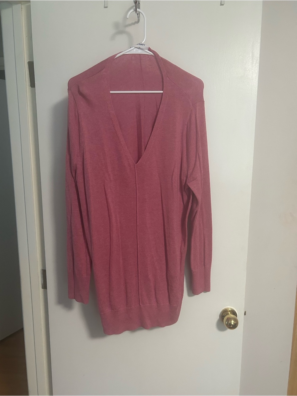 Old Navy Dusty Rose V-Neck Long Sleeve Sweater